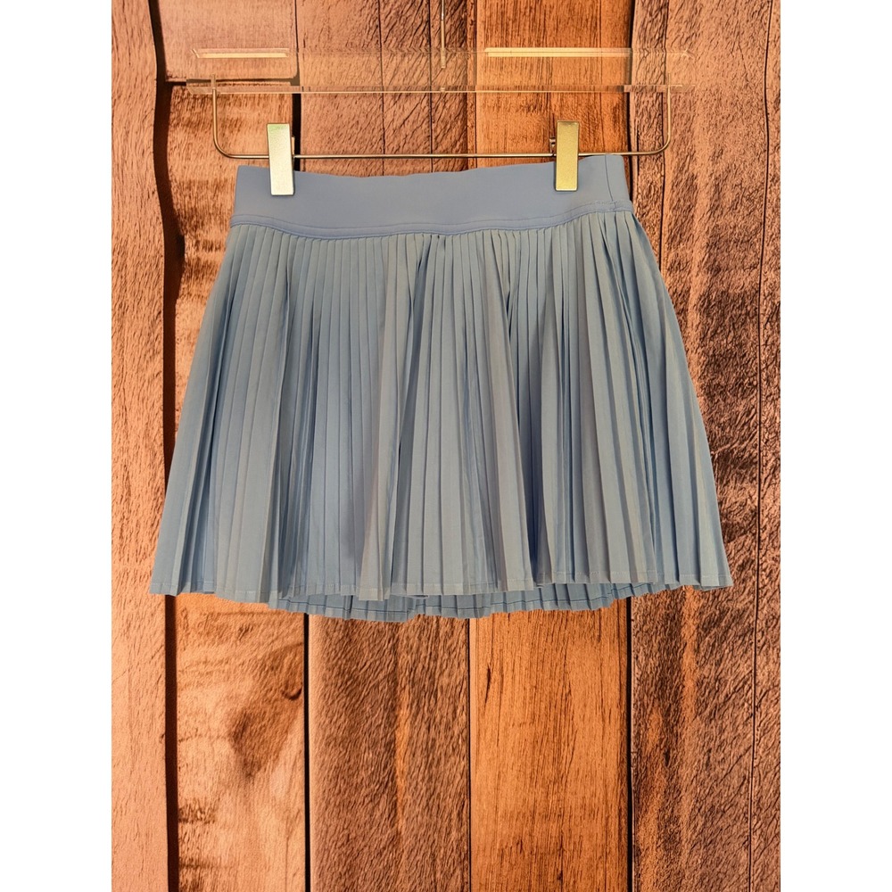 Lululemon Varsity High-Rise Pleated Tennis Skort Light Blue Athleisure Size 2